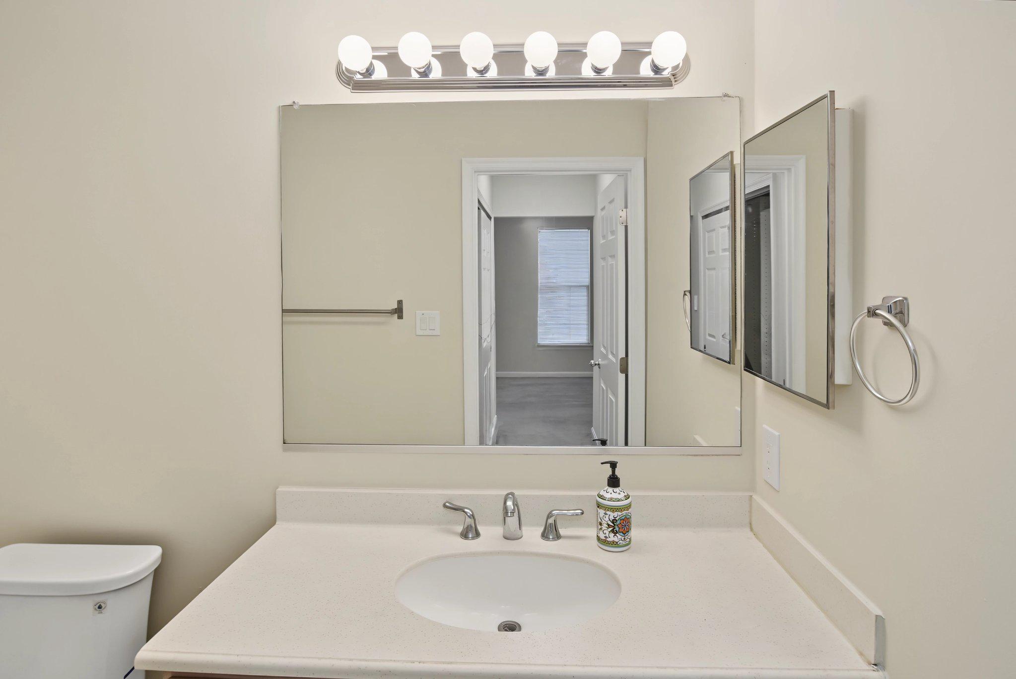 5003 Hollington Dr #201 Property Photo 31