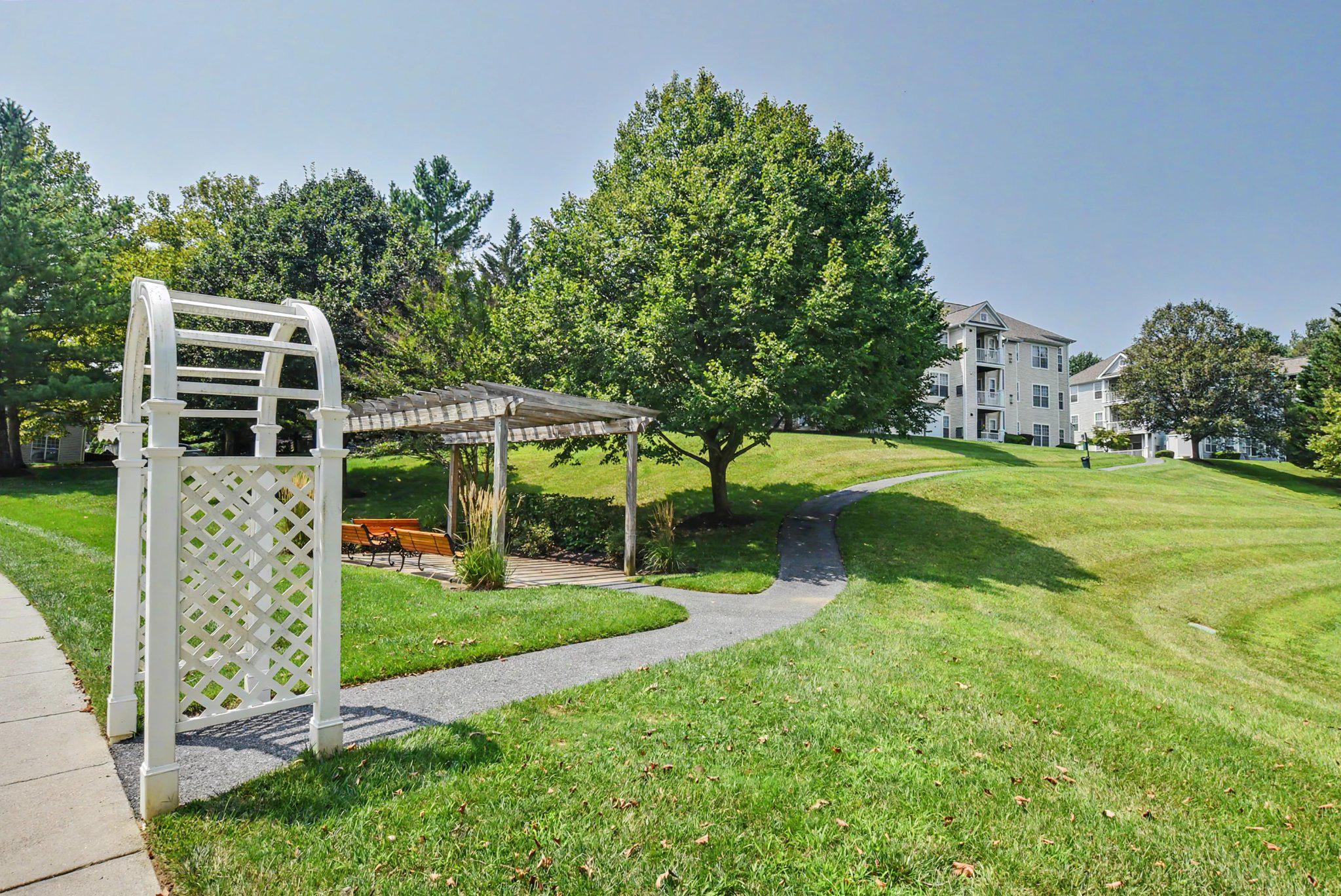 5003 Hollington Dr #201 Property Photo 33