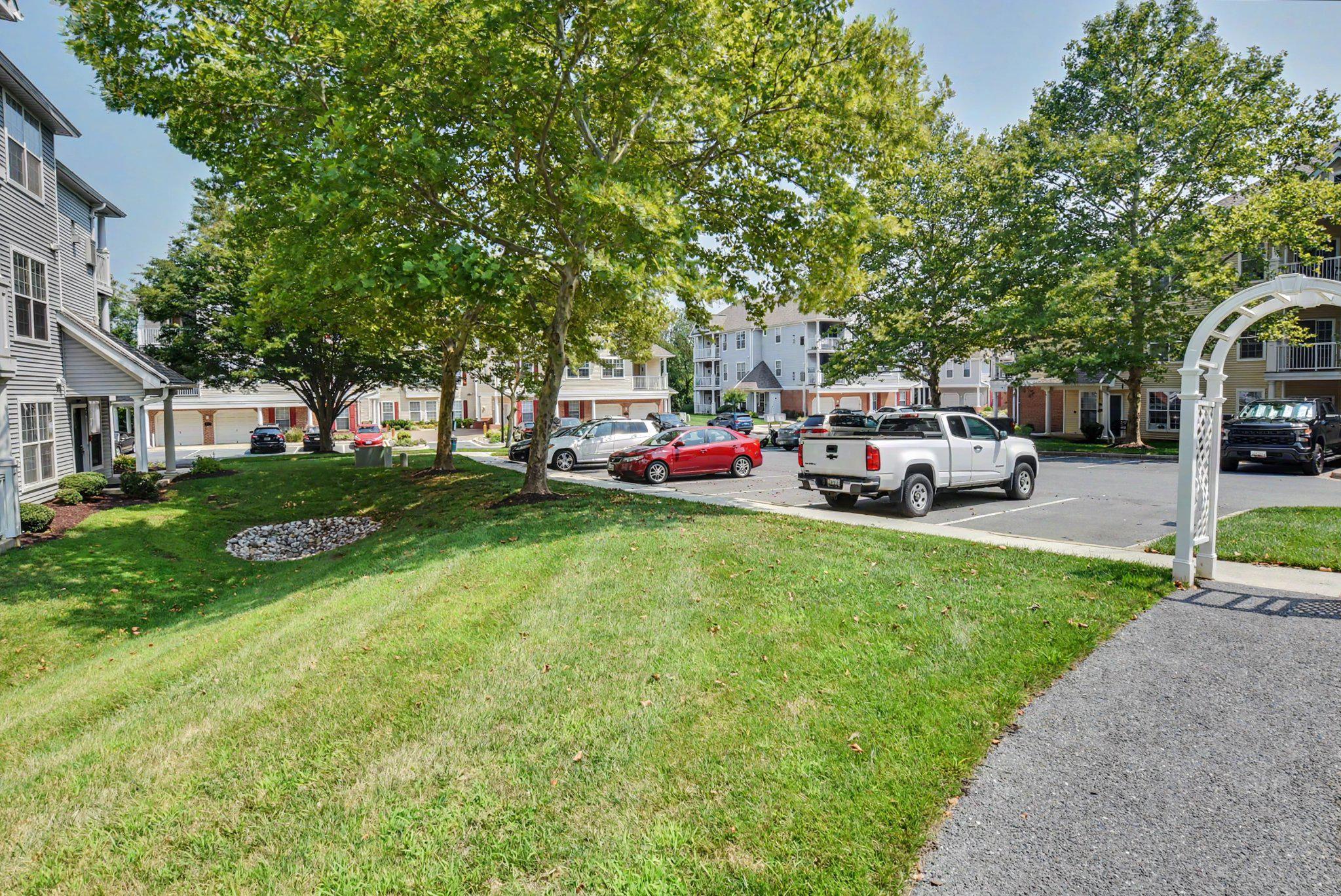 5003 Hollington Dr #201 Property Photo 35