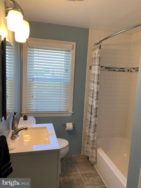 30 Sipple Ave Property Photo 5