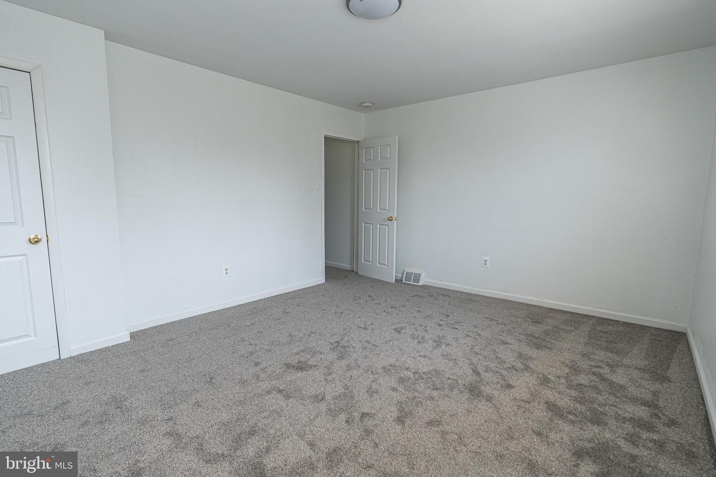 8032 Gray Haven Rd Property Photo 11