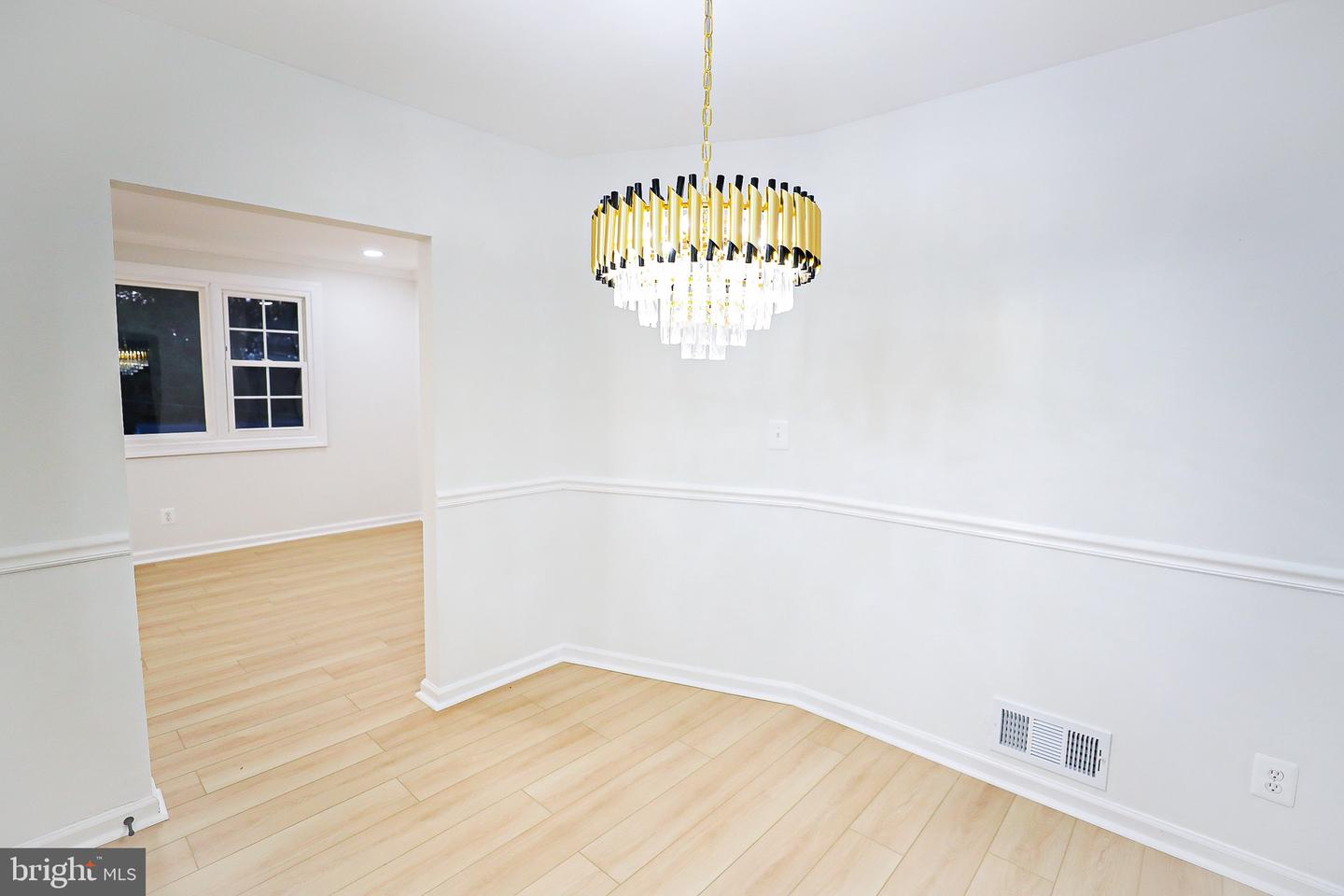 3661 Clifmar Rd Property Photo 8