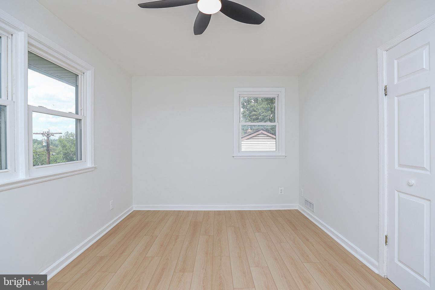 3661 Clifmar Rd Property Photo 14