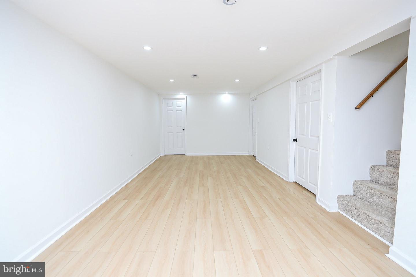3661 Clifmar Rd Property Photo 22