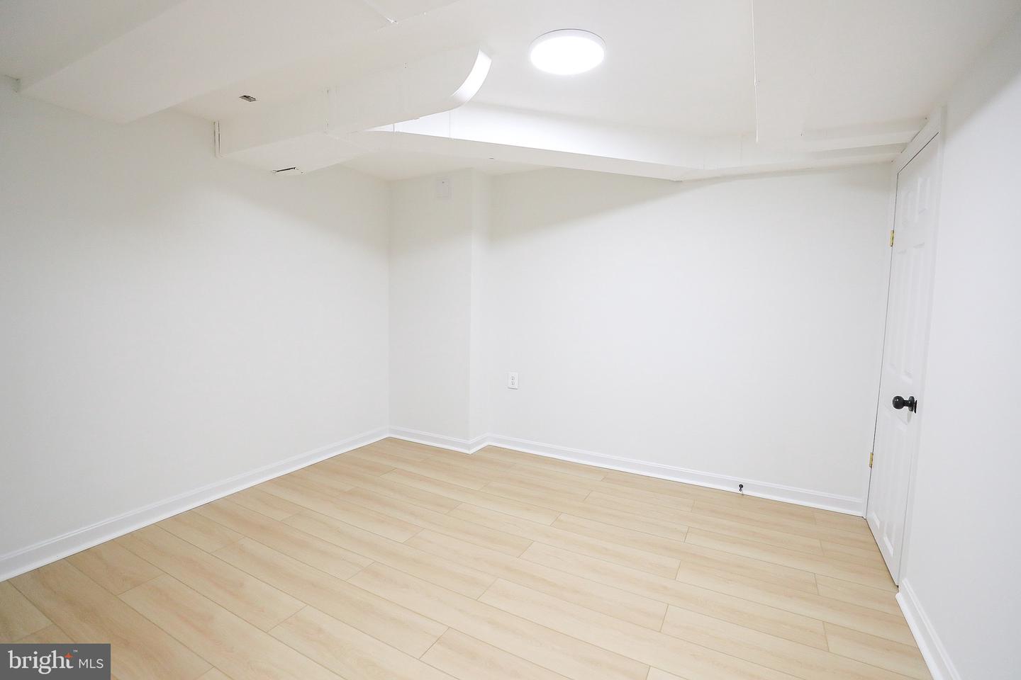 3661 Clifmar Rd Property Photo 31