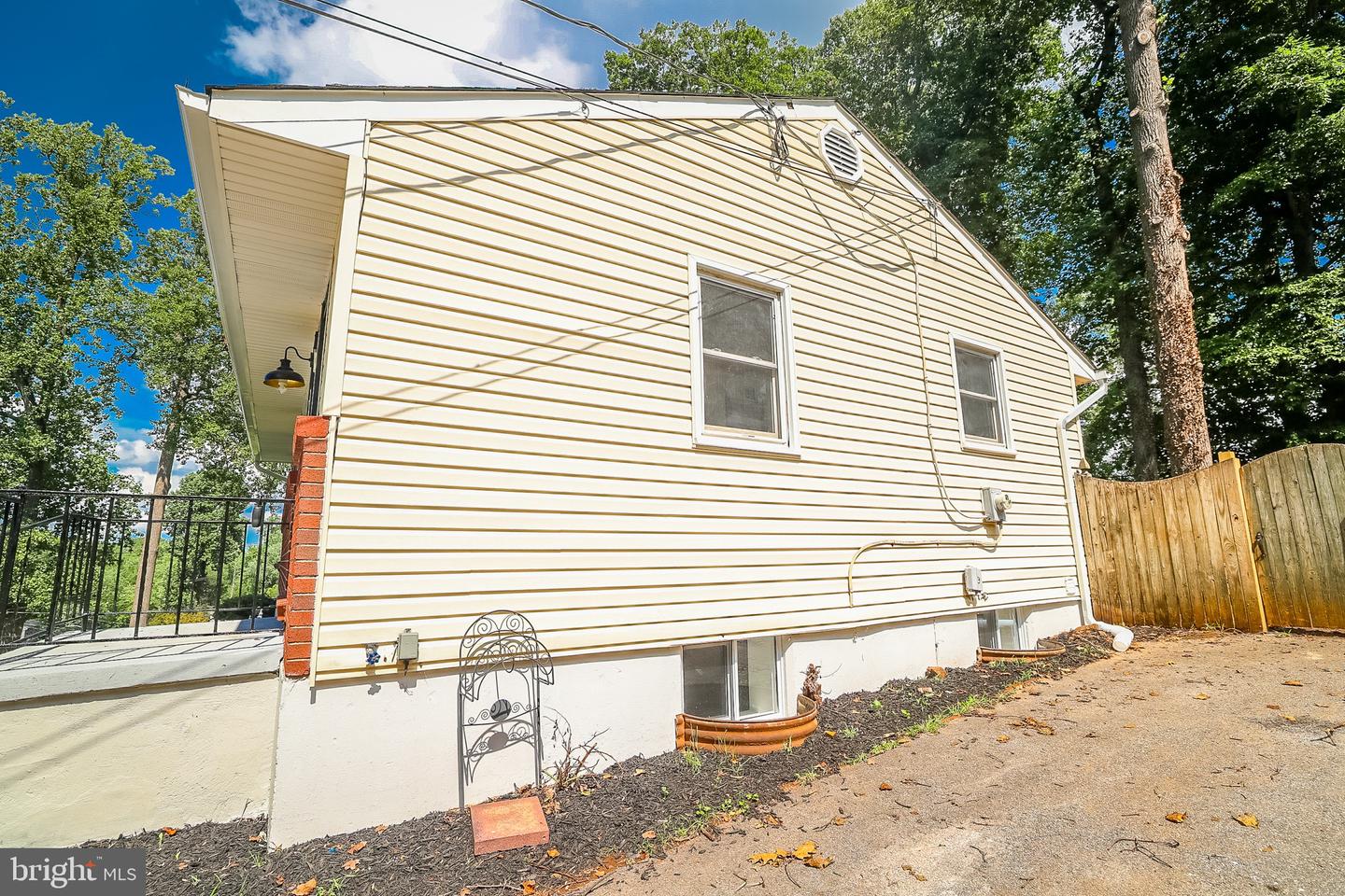 3661 Clifmar Rd Property Photo 35