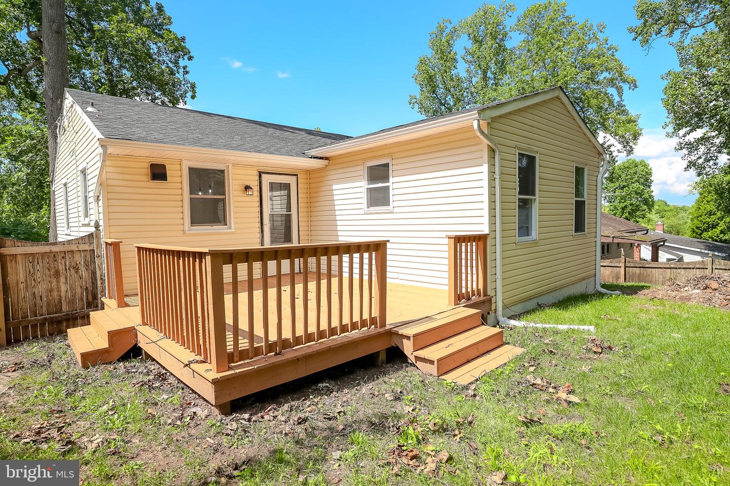 3661 Clifmar Rd Property Photo 39