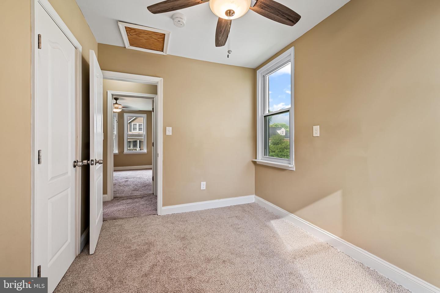 29 Henry Ave Property Photo 15