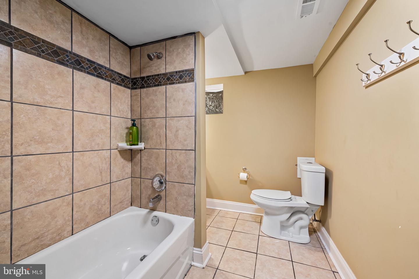 29 Henry Ave Property Photo 24