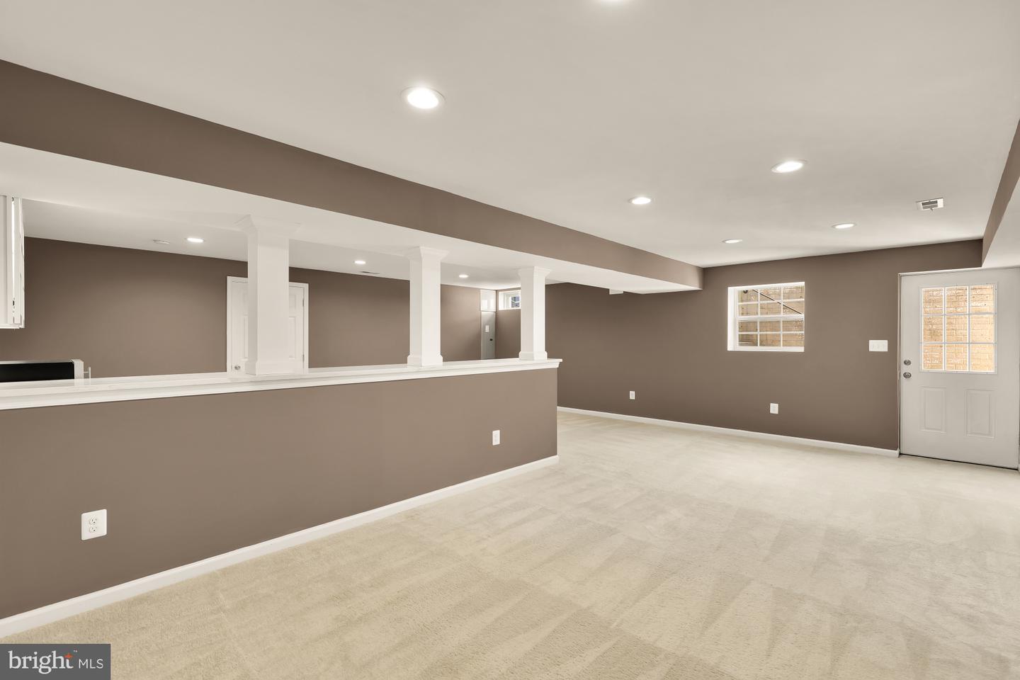 1831 Clarke Blvd Property Photo 41