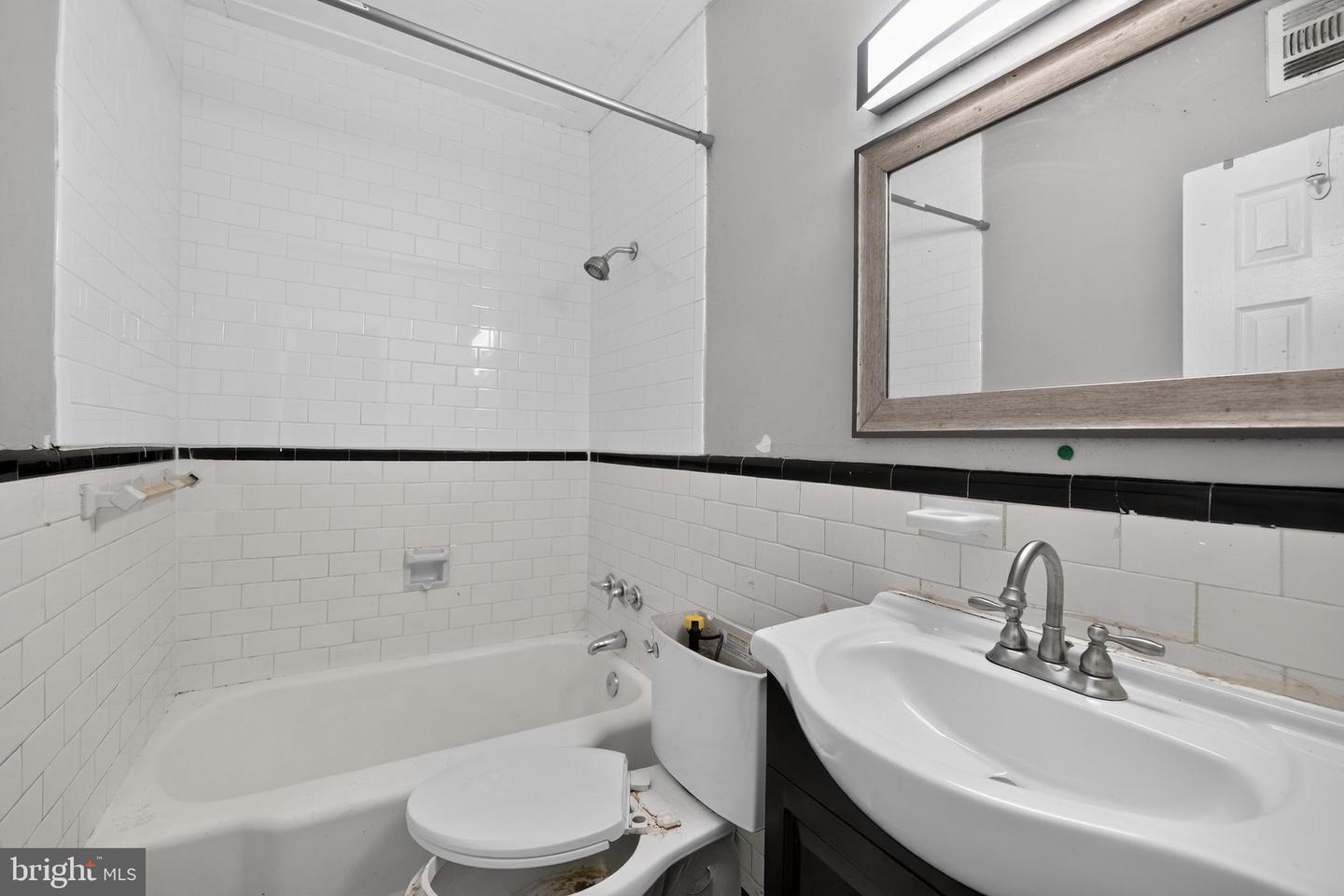 2964 Cornwall Rd Property Photo 24
