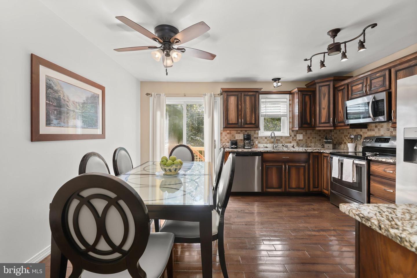 605 Glynock Pl Property Photo 8
