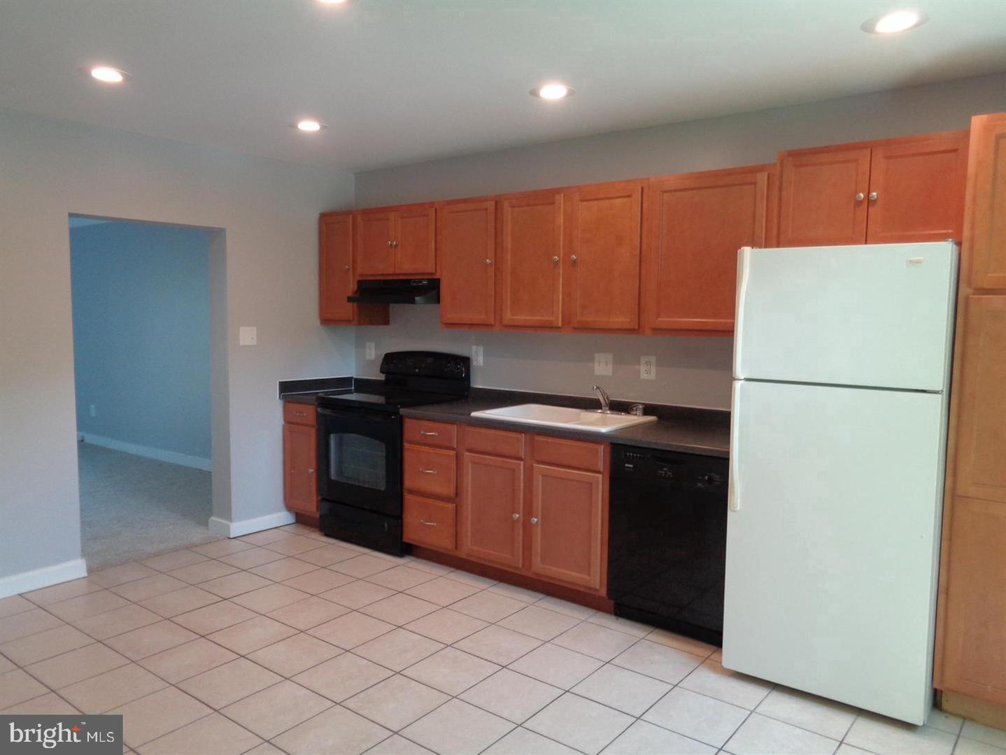 612 Kittendale Cir Property Photo 3