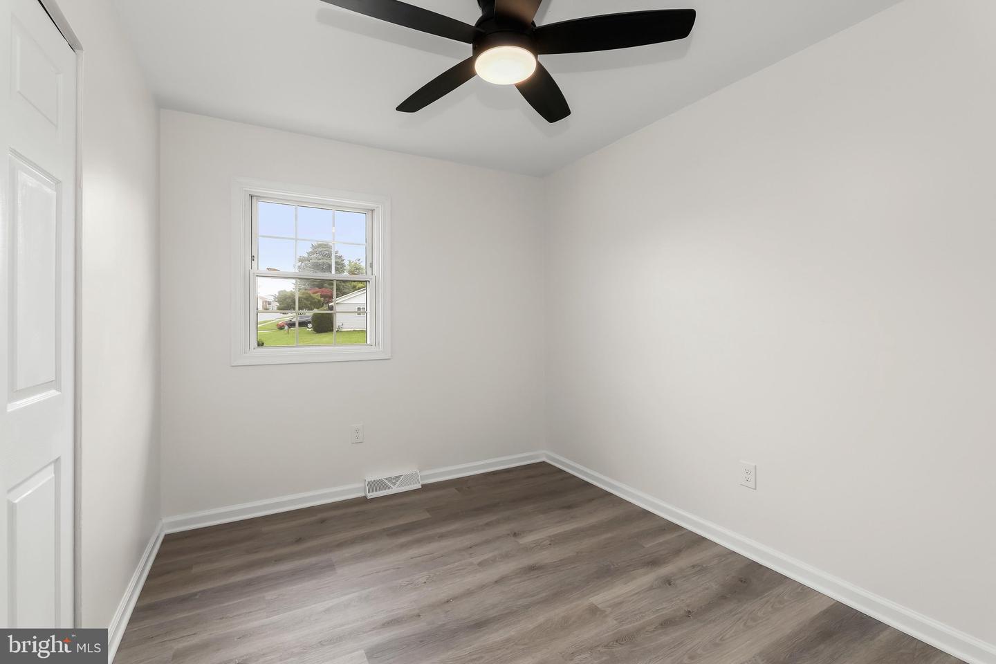 313 Academy Ave Property Photo 15