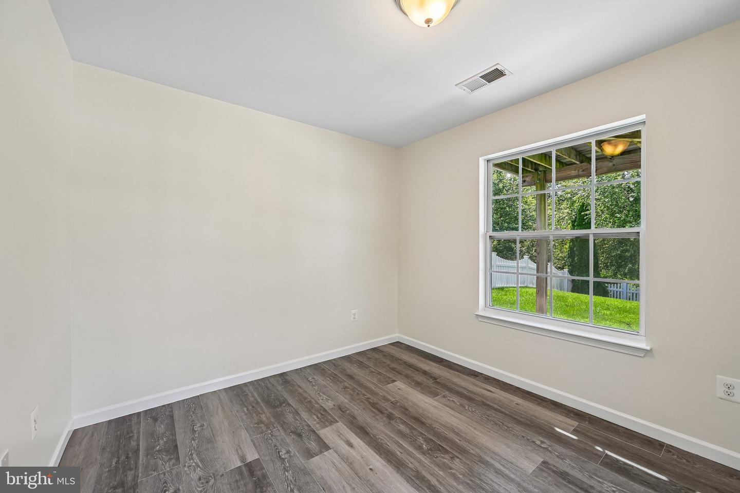 8518 Stansbury Lake Dr Property Photo 10