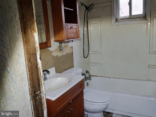 4415 Norfen Rd Property Photo 9