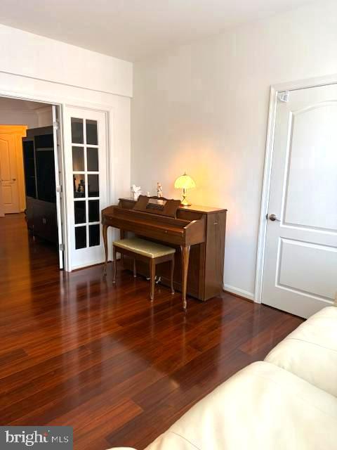 7401 Travertine Dr #302 Property Photo 8
