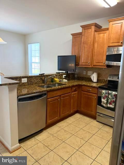 7401 Travertine Dr #302 Property Photo 13