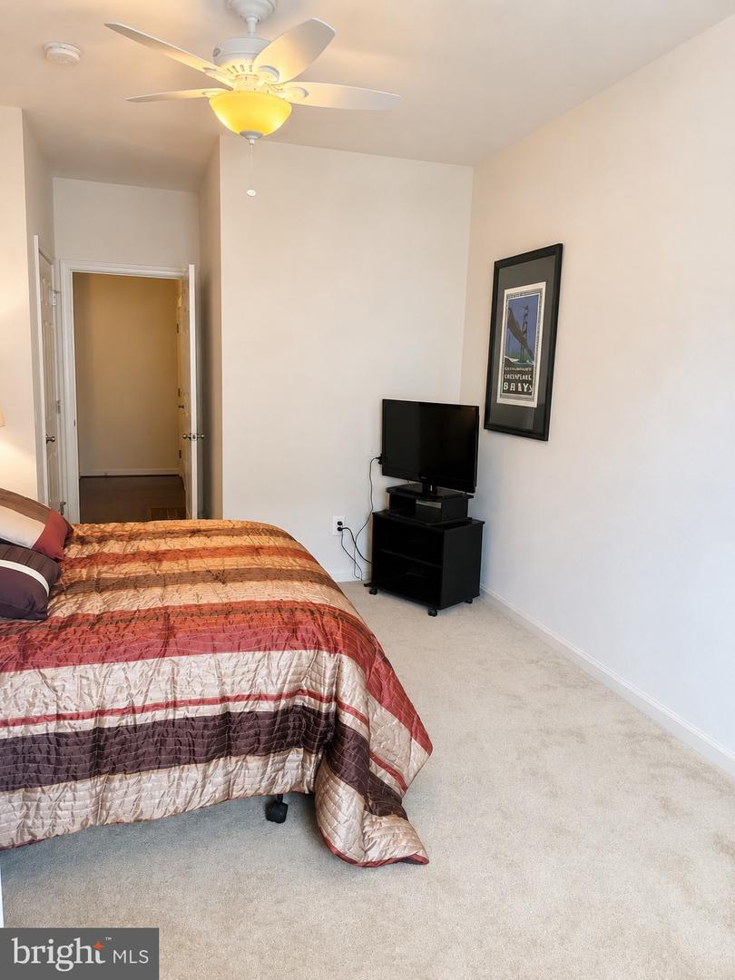 7401 Travertine Dr #302 Property Photo 26
