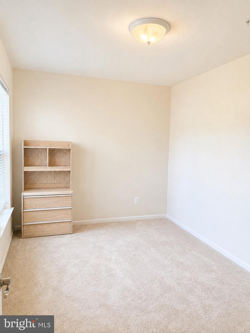 7401 Travertine Dr #302 Property Photo 28