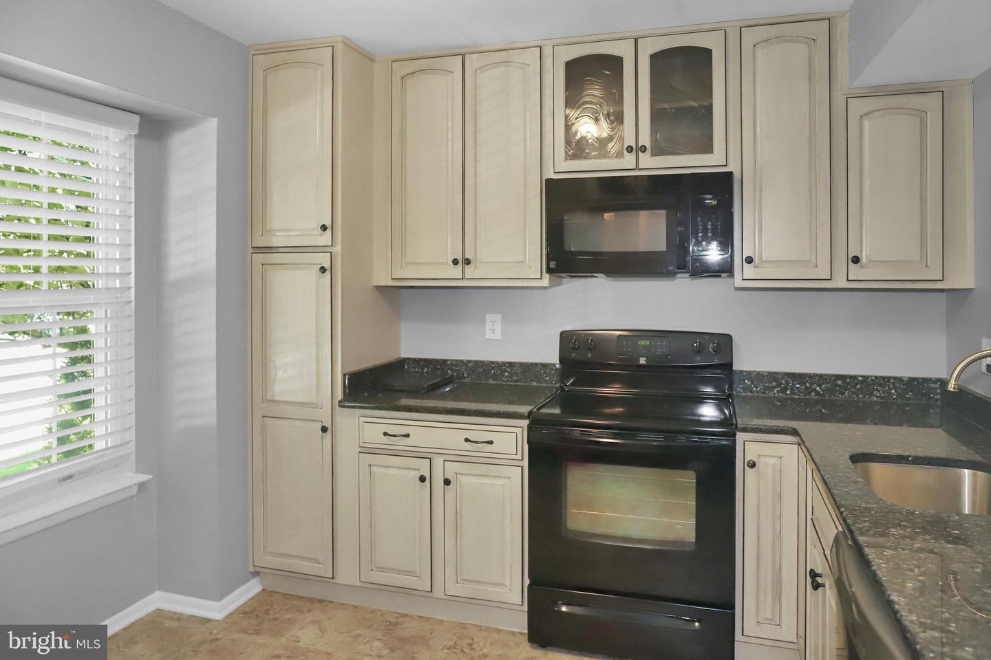 3010 N Branch Ln Property Photo 5