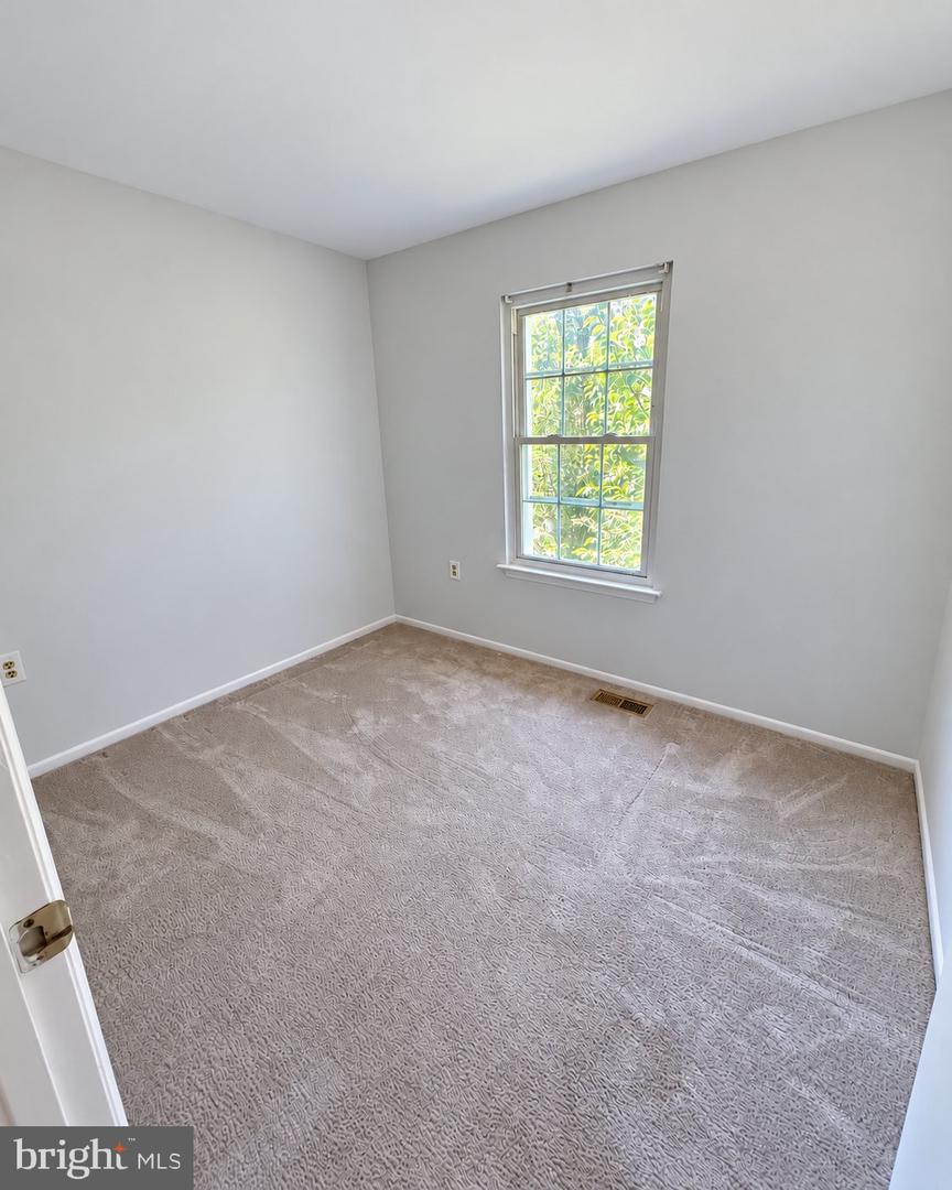 3010 N Branch Ln Property Photo 10