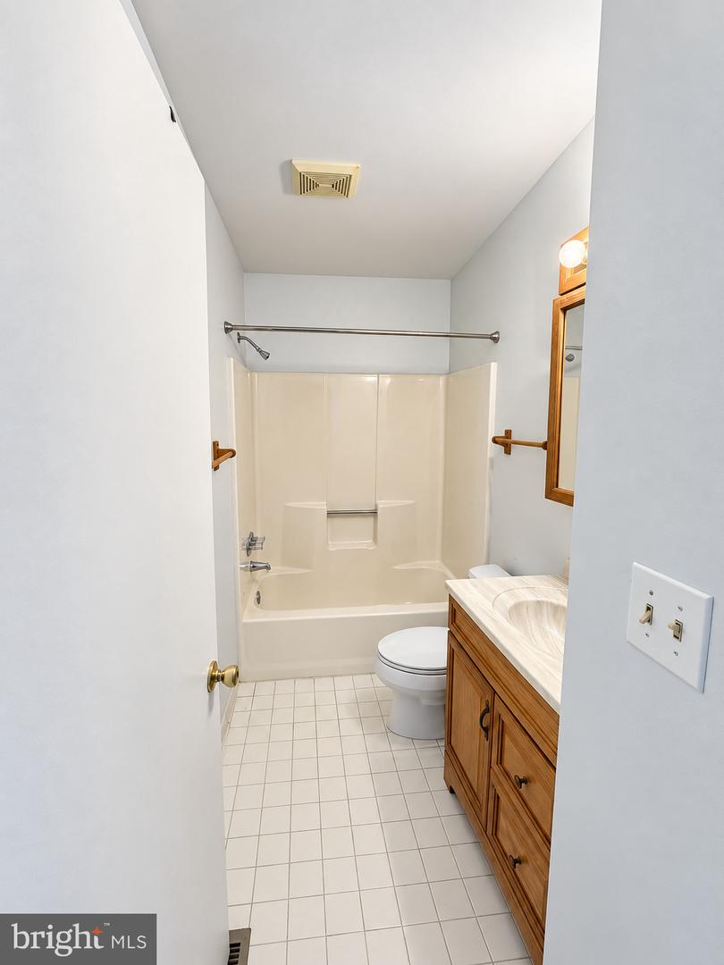 3010 N Branch Ln Property Photo 11