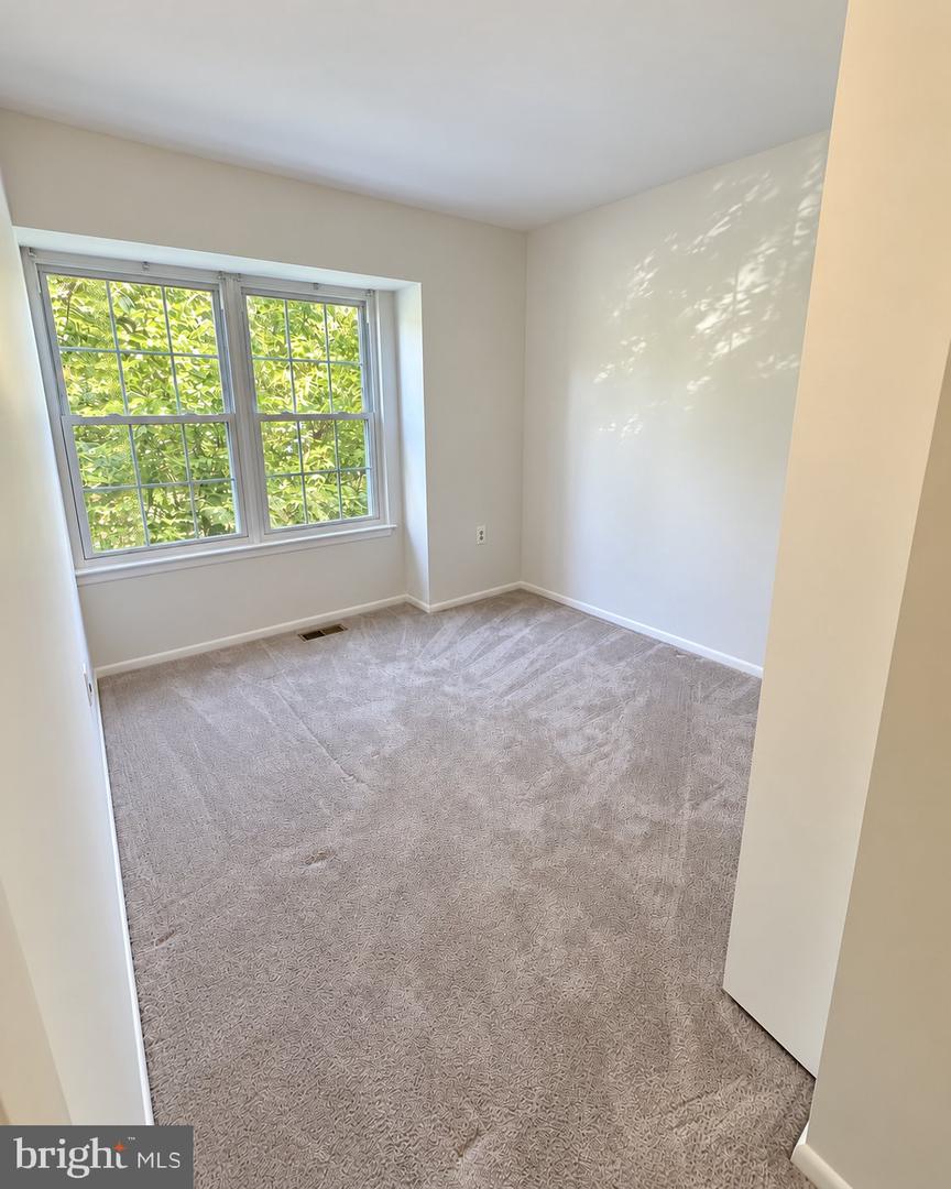 3010 N Branch Ln Property Photo 16