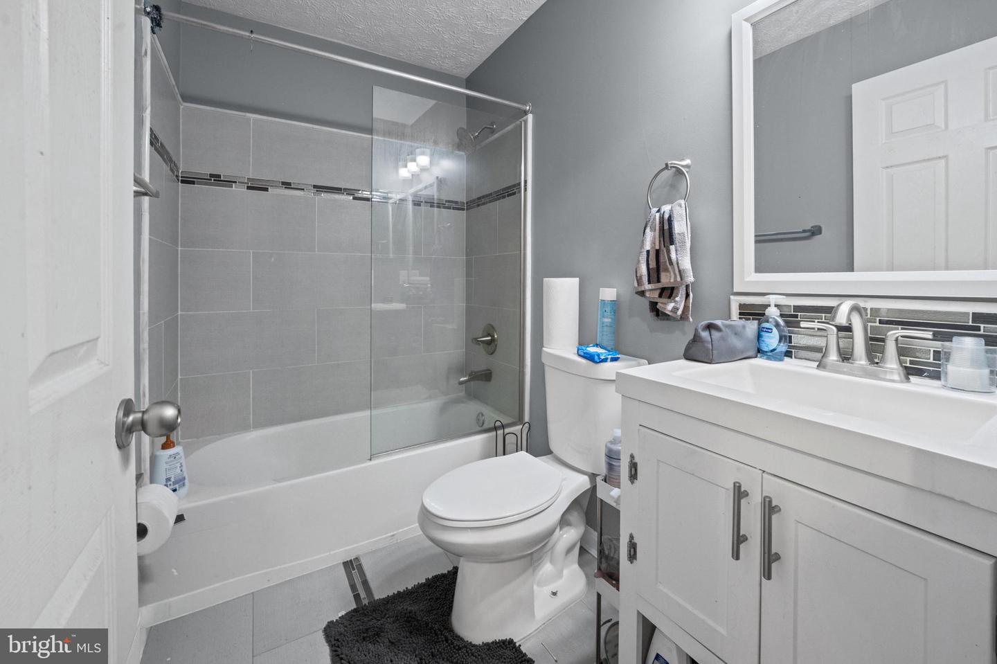 2094 Streamway Ct Property Photo 21
