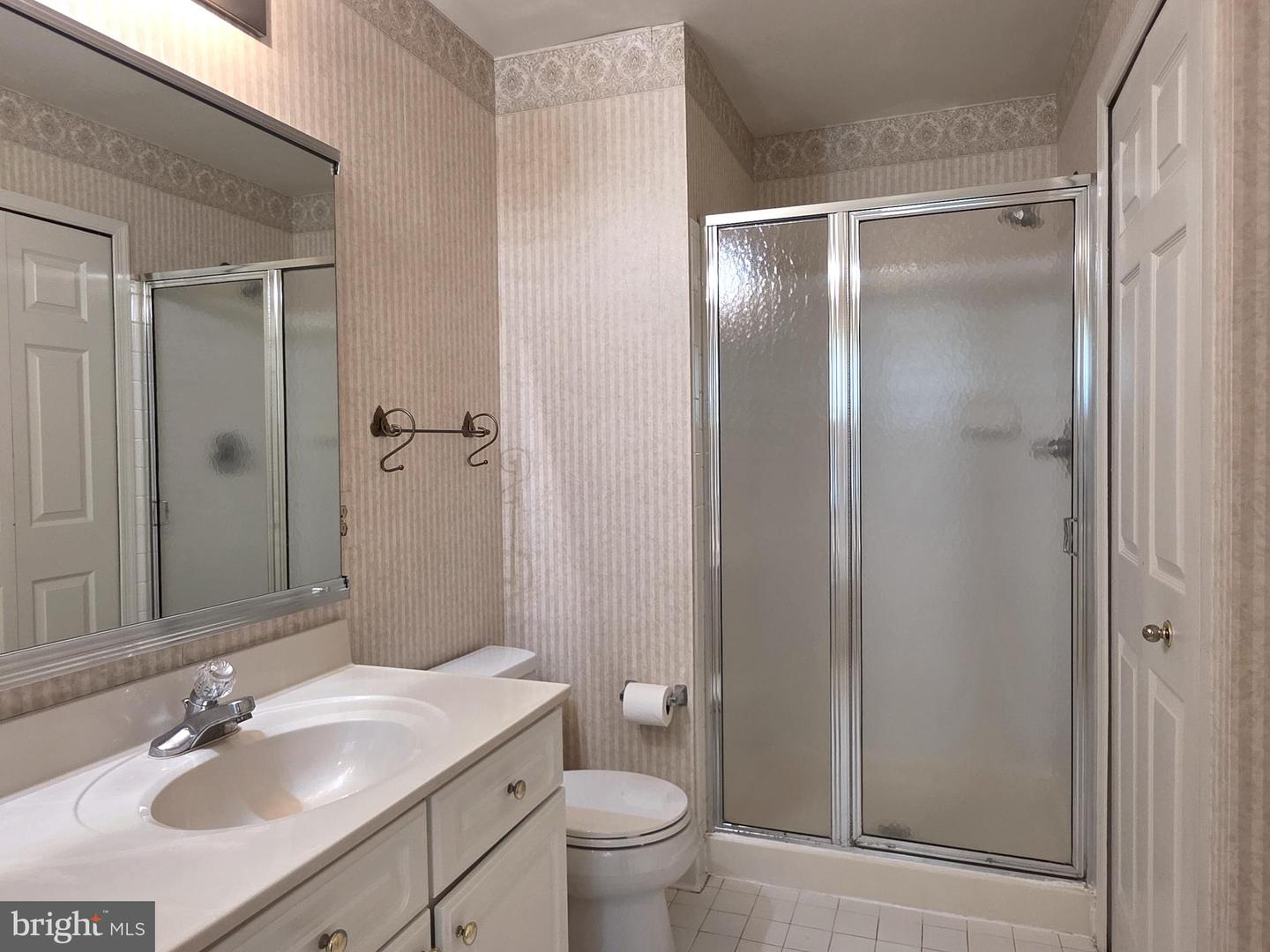 937 Walnut Wood Rd Property Photo 21