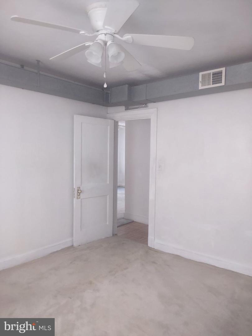 15 Riverside Rd Property Photo 5