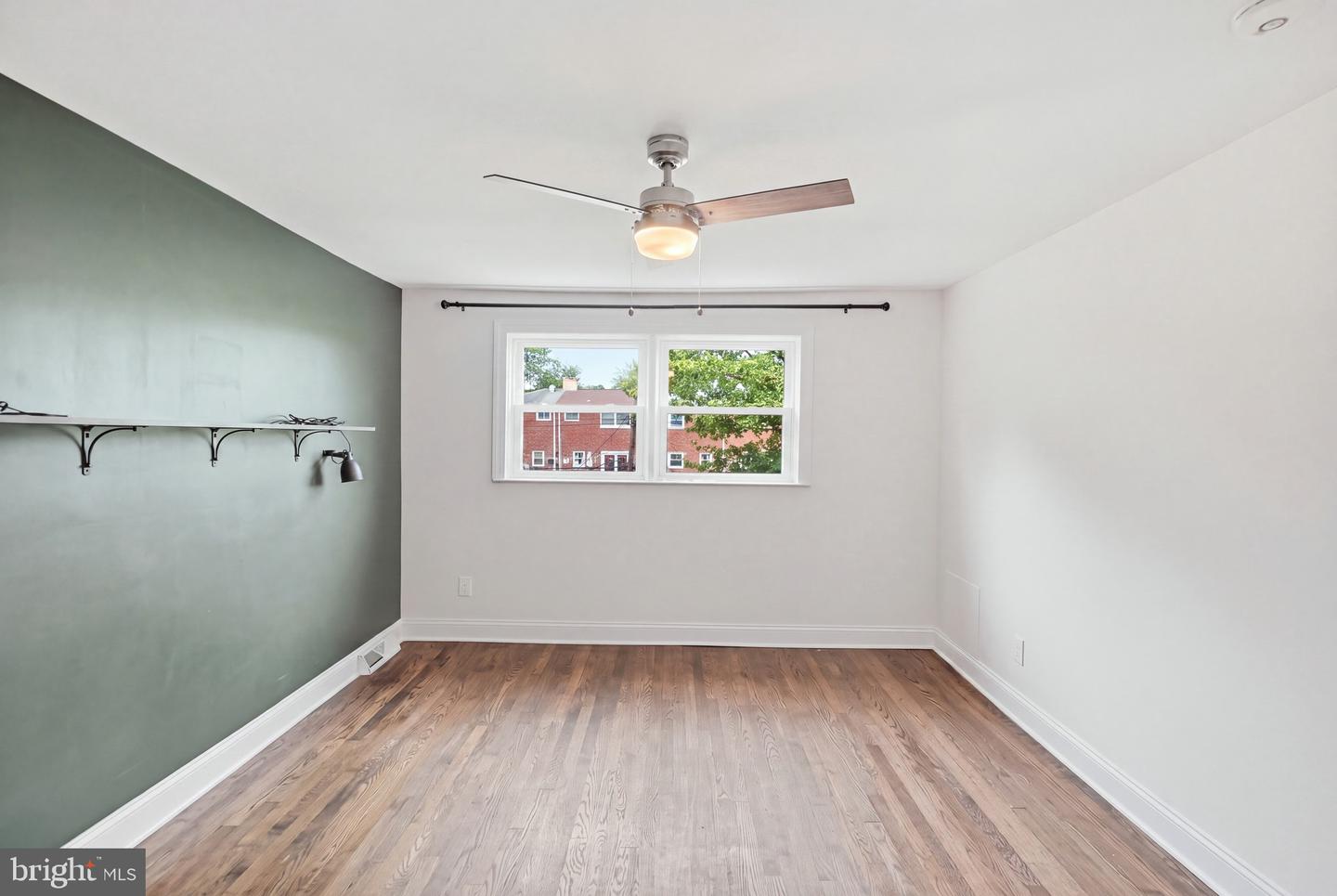 5402 Highridge St Property Photo 16