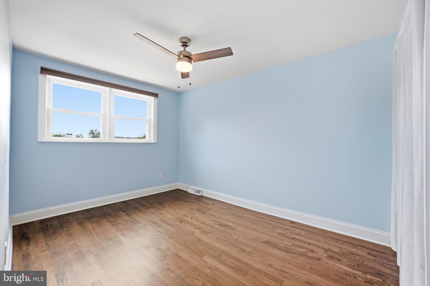 5402 Highridge St Property Photo 17