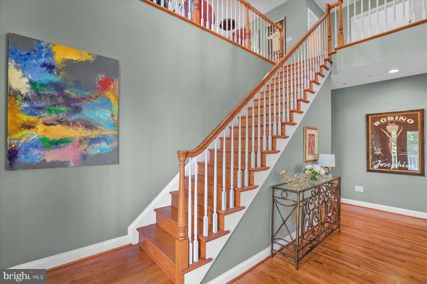 6815 Newstead Ln Property Photo 3