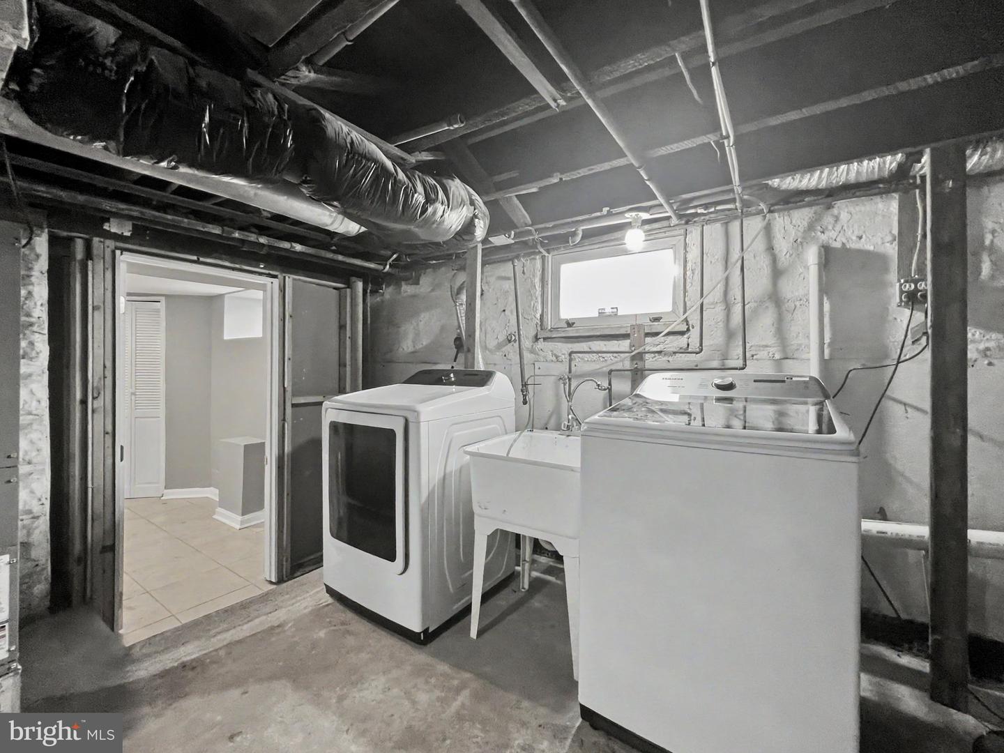 5900 Hamilton Ave Property Photo 16