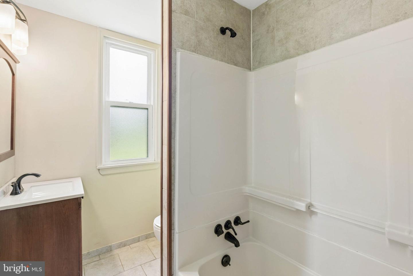 21101 York Rd Property Photo 22