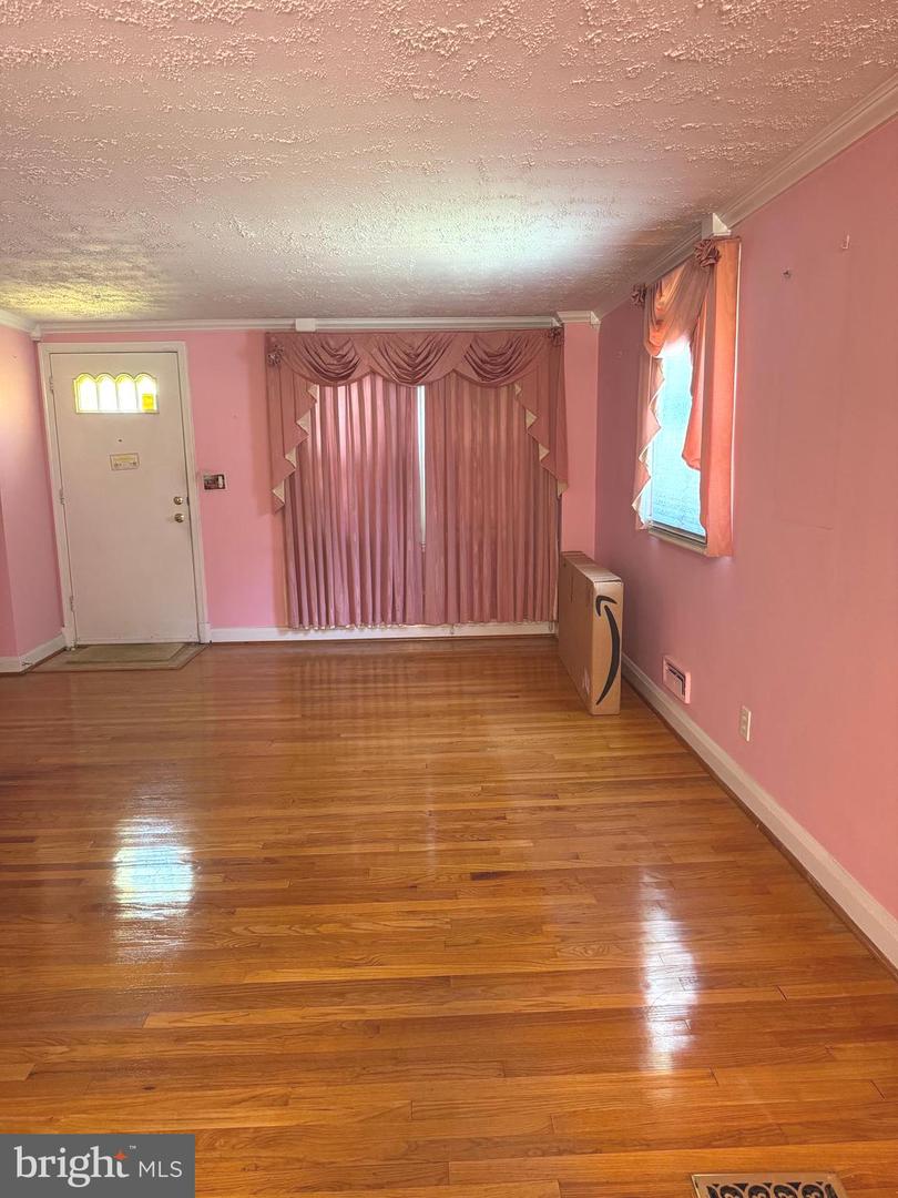 1525 Clairidge Rd Property Photo 4