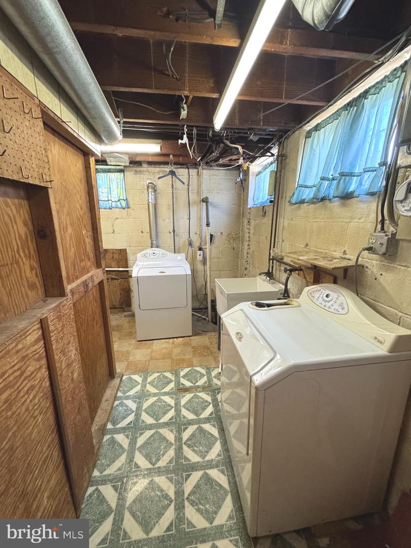 1525 Clairidge Rd Property Photo 36