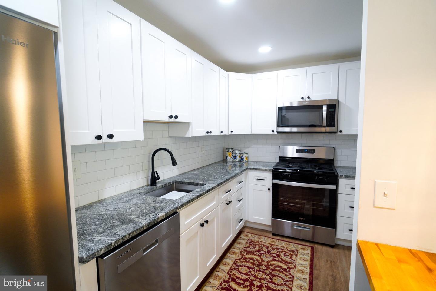 103 FITZ CT #203 Property Photo 1