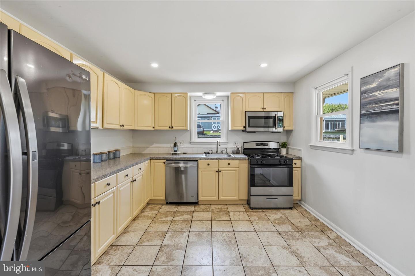 3418 E Joppa Rd Property Photo 9