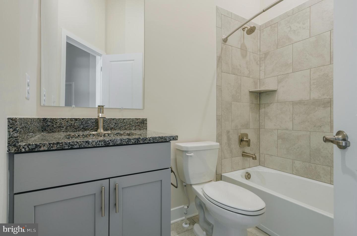 7818 Barrensdale Rd Property Photo 5