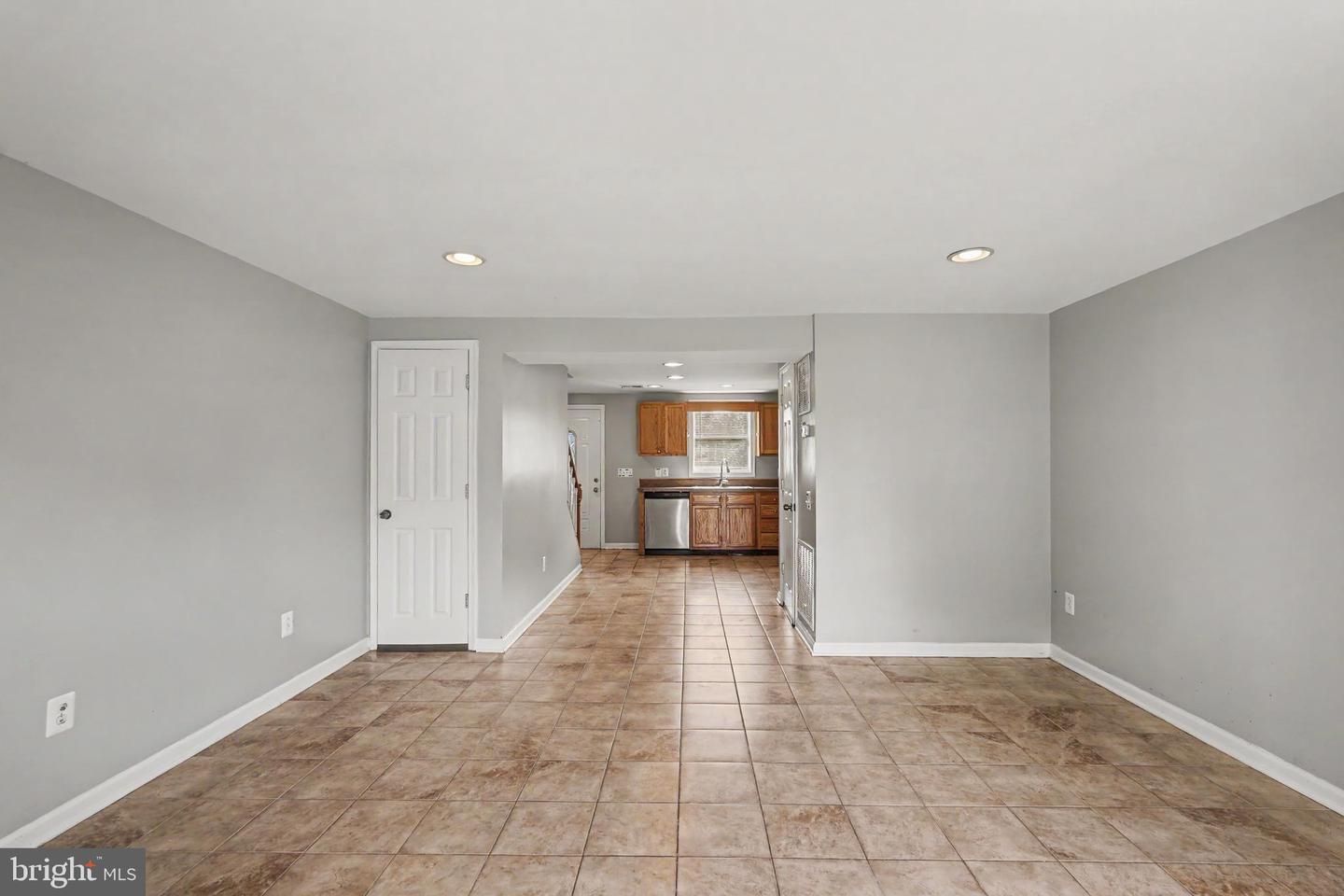 908 Winsap Ct Property Photo 13