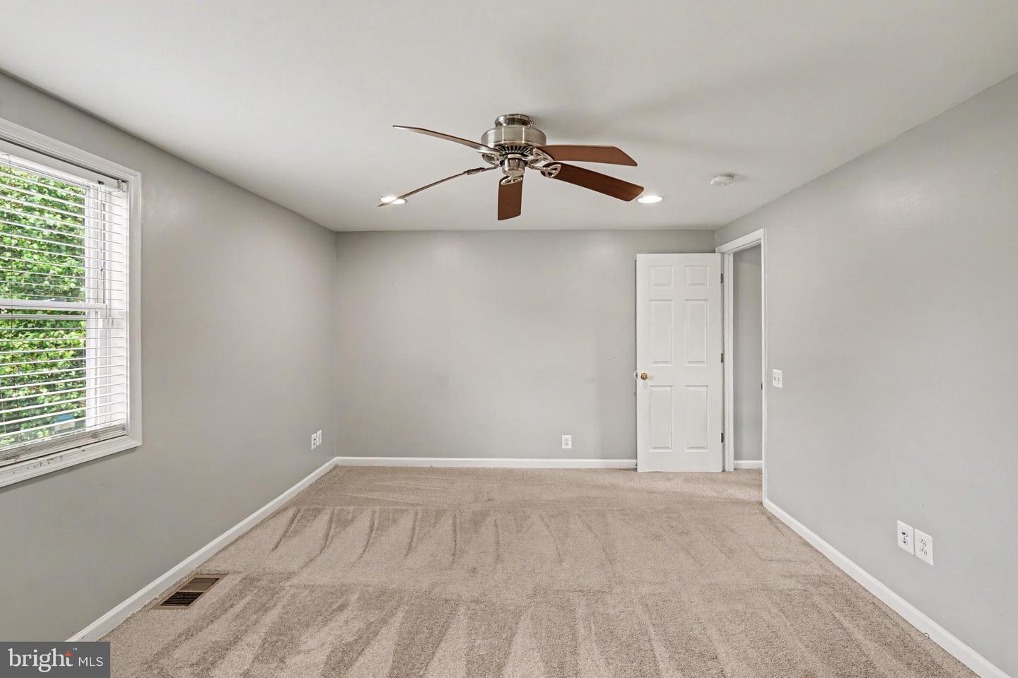 908 Winsap Ct Property Photo 18