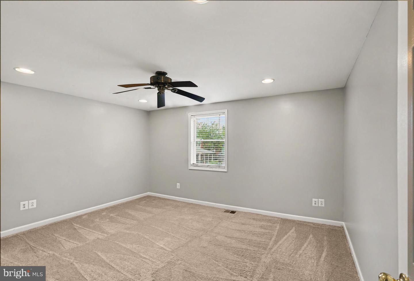 908 Winsap Ct Property Photo 27