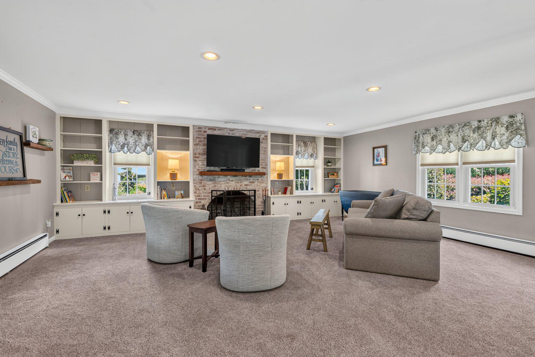 8 Tree Farm Ct Property Photo 17