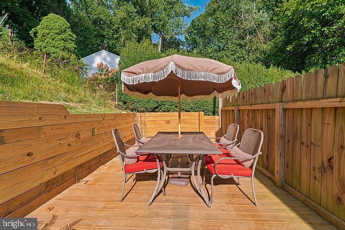 26 Hillside Ave Property Photo 24