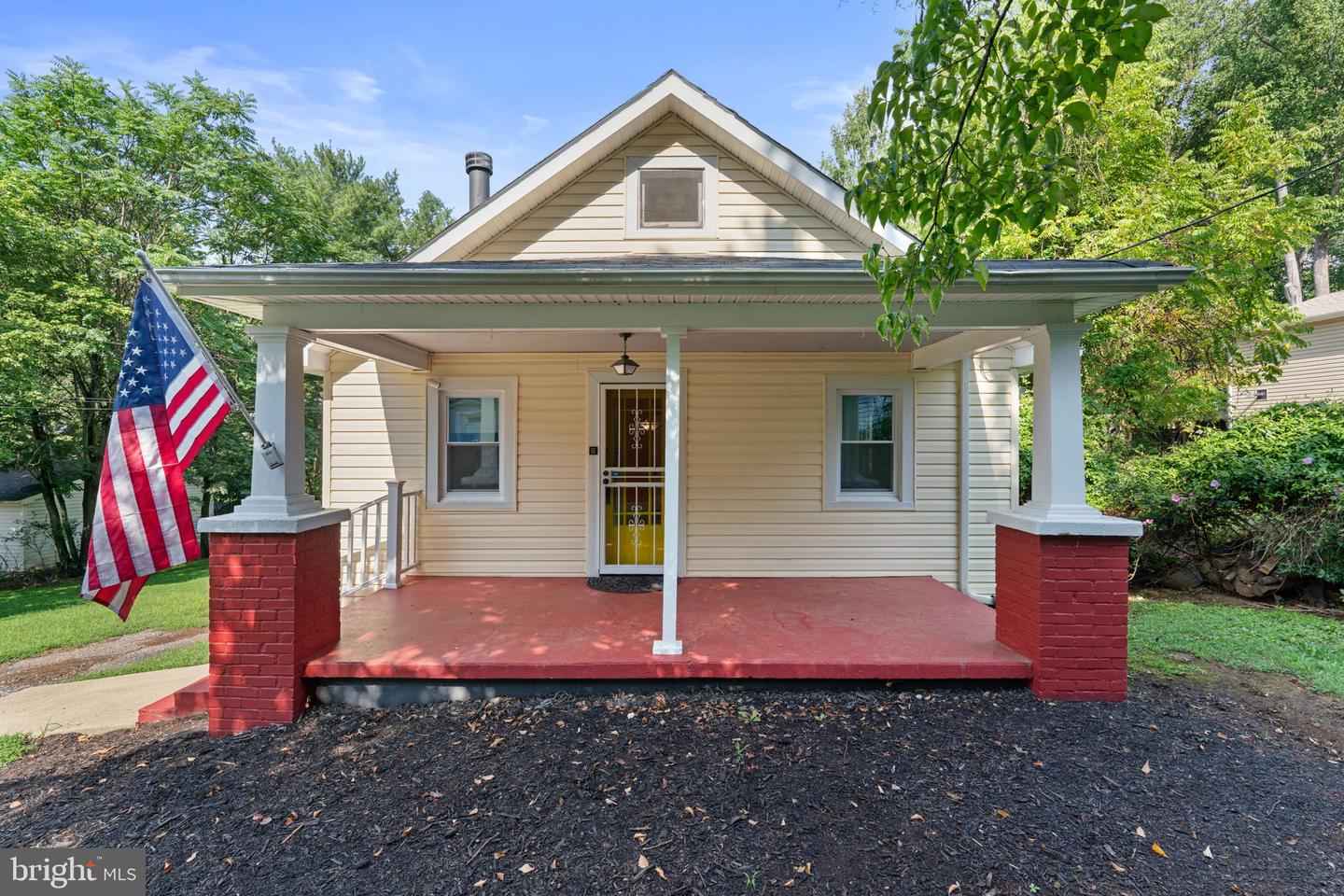 2210 Pleasant View Ave Property Photo 1