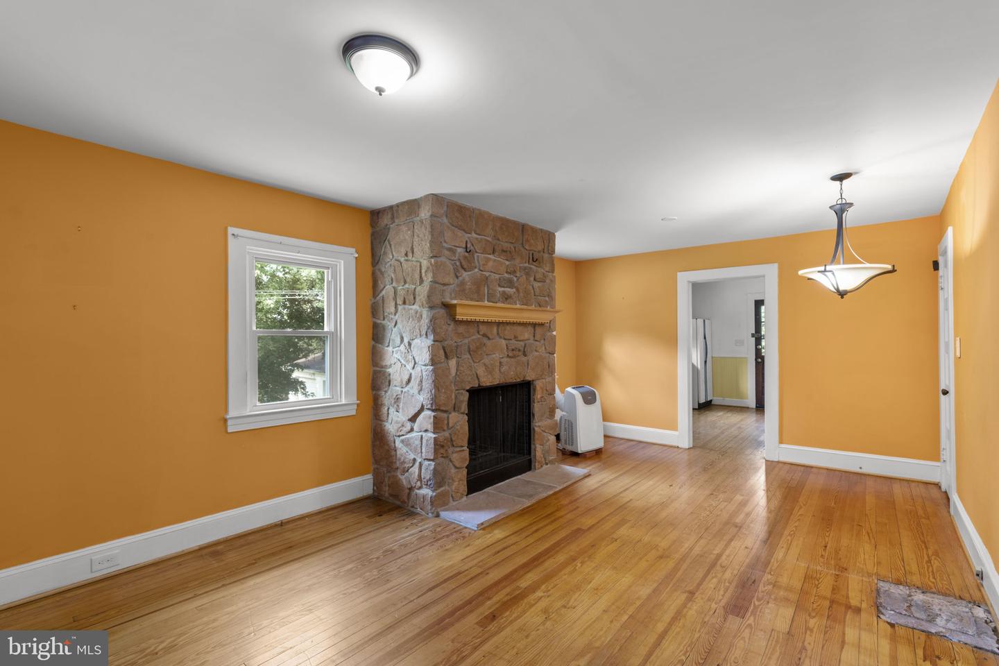 2210 Pleasant View Ave Property Photo 3
