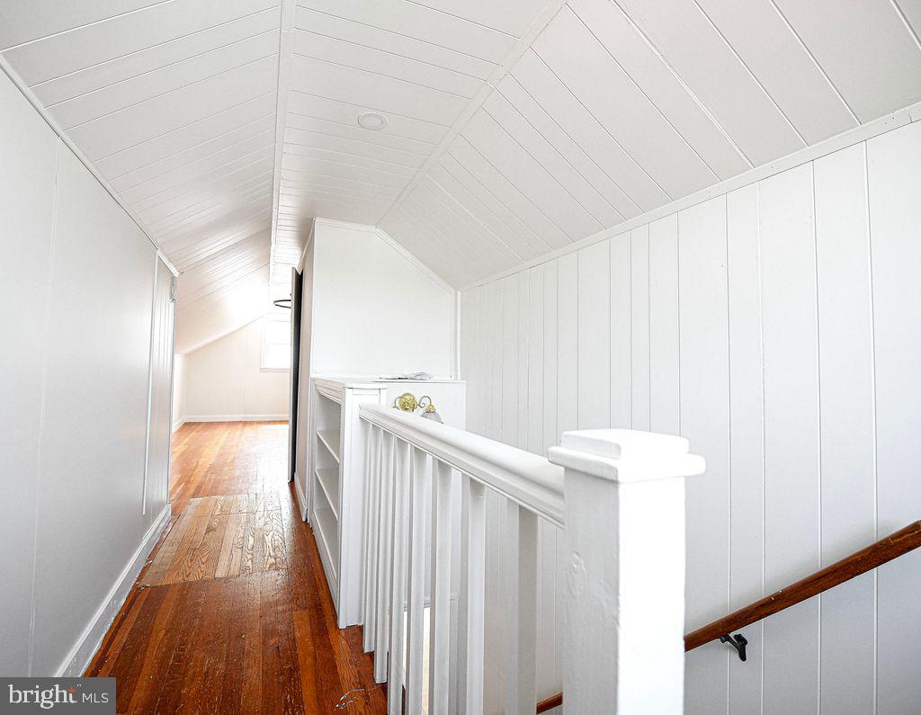 4216 Thorncliff Rd Property Photo 14