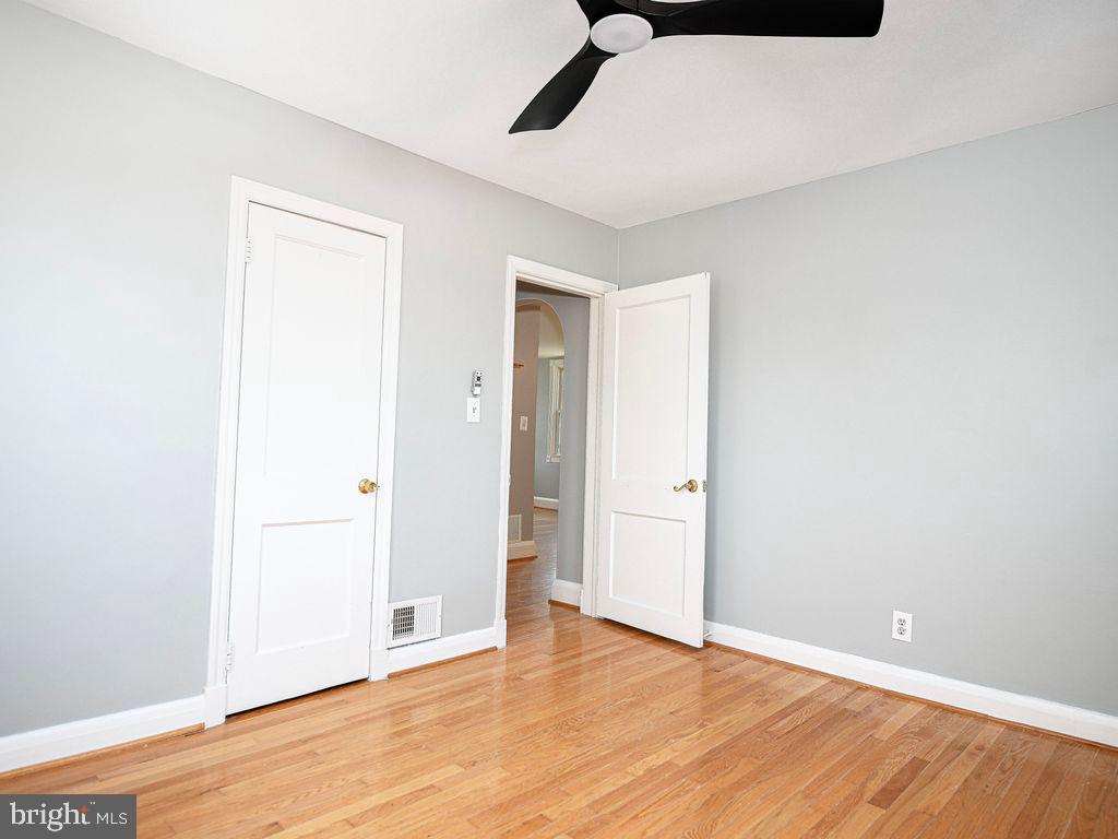 4216 Thorncliff Rd Property Photo 32